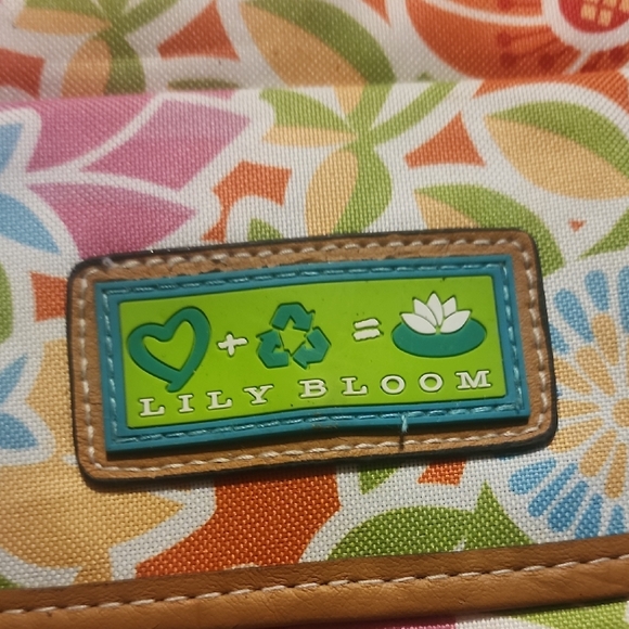 Lily Bloom Colorful Floral Crossbody Bag - Picture 2 of 5